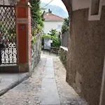 Casa Alba, Di Lejlighed *