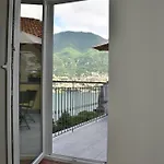 Casa Alba, Di Lejlighed